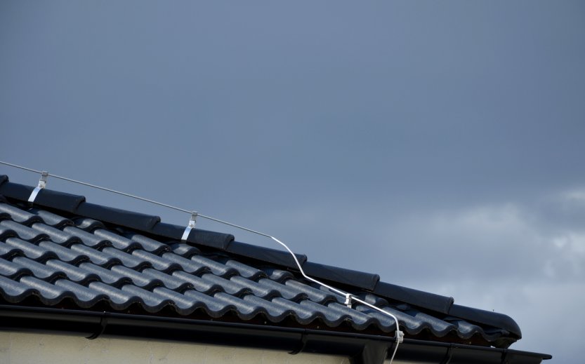 Villámvédelmi rendszer kiépítése